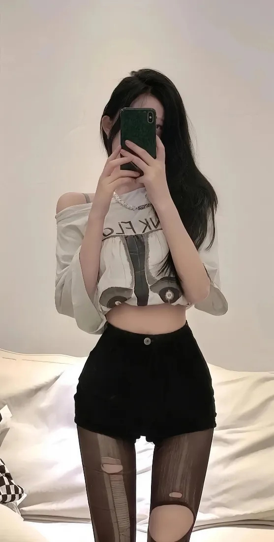 4k美女壁纸 - 纯欲 - 室内 - 黑丝「哲风壁纸」