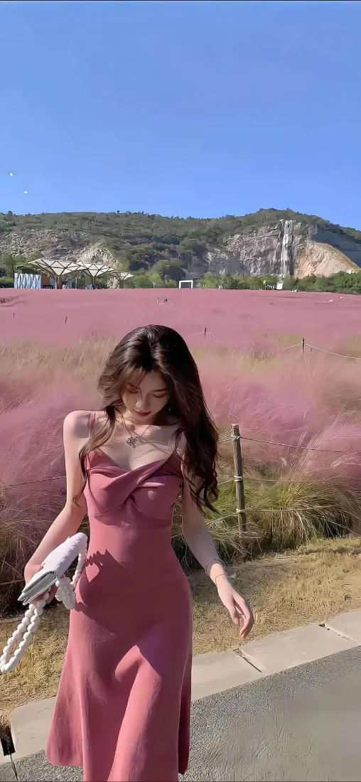 粉裙美女 粉黛花田手机壁纸｜户外背景 - 清新「哲风壁纸」