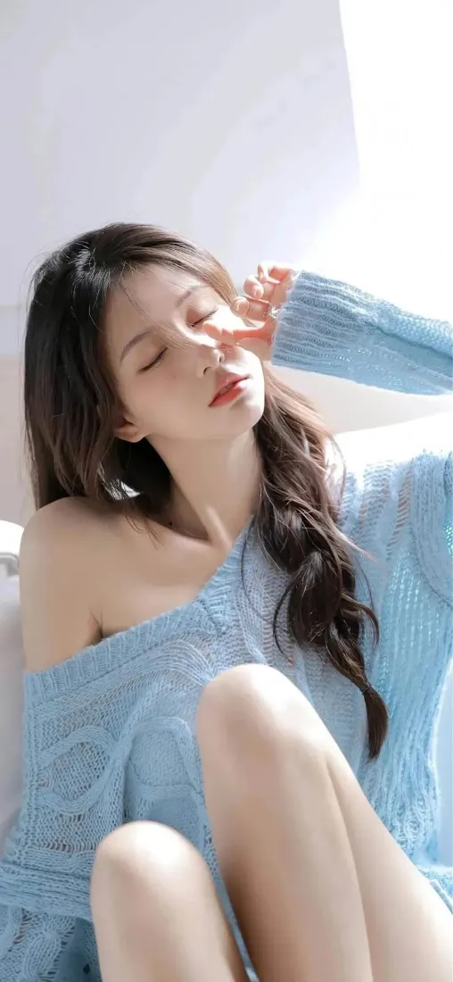 蓝衣美女手机壁纸|居家背景 - 手机高清壁纸「哲风壁纸」 蓝衣美女手机壁纸|居家背景 - 手机高清壁纸「哲风壁纸」