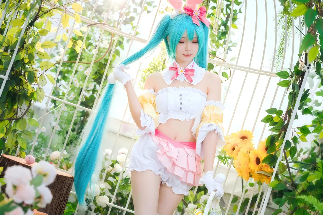 6k初音未来cos壁纸|花园鸟笼 - 可爱裙装「哲风壁纸」 6k初音未来cos壁纸|花园鸟笼 - 可爱裙装「哲风壁纸」
