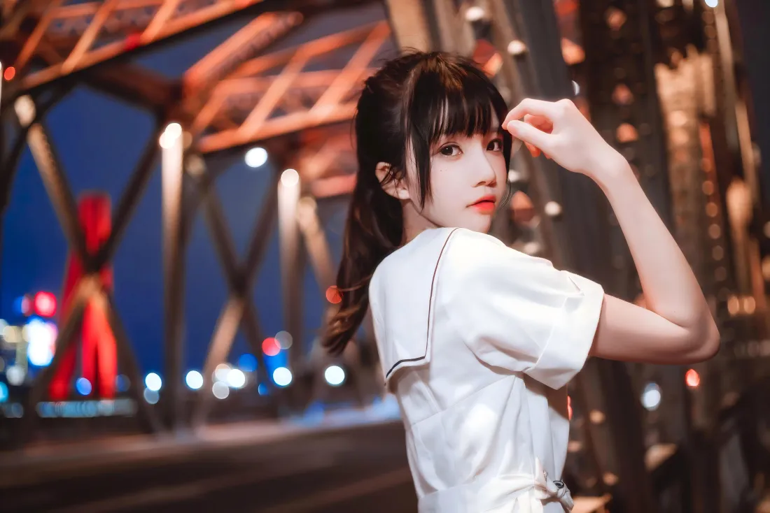 6k白衣美女夜景桥壁纸|街拍背景图片 - 灯光「哲风壁纸」 6k白衣美女夜景桥壁纸|街拍背景图片 - 灯光「哲风壁纸」