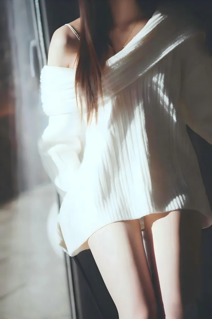 白衣美女居家手机壁纸｜室内背景图 - 迷人氛围「哲风壁纸」