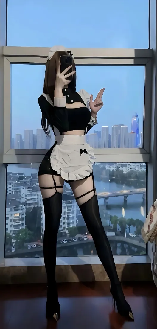 女仆装美女手机壁纸|城市背景图片 - 黑丝大长腿「哲风壁纸」 女仆装美女手机壁纸|城市背景图片 - 黑丝大长腿「哲风壁纸」