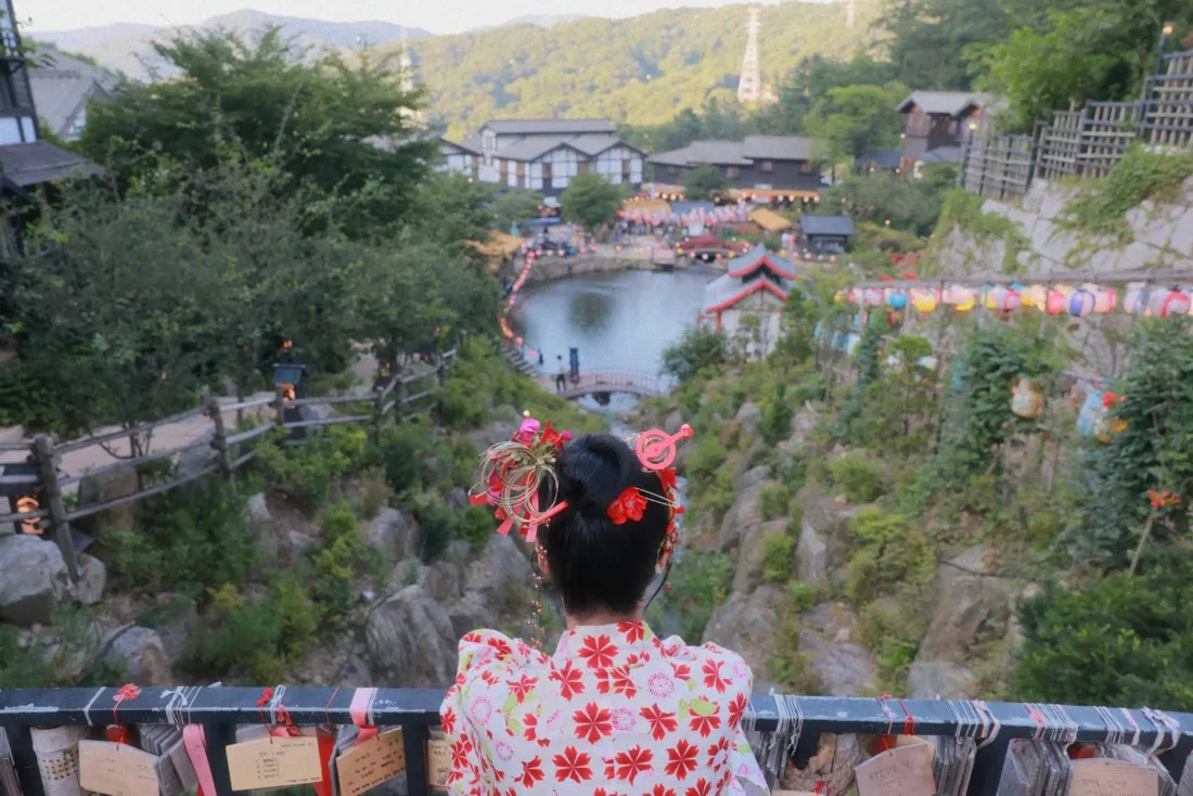 和服女子壁纸|日式庭院背景图片 - 山谷池塘风景「哲风壁纸」 和服女子壁纸|日式庭院背景图片 - 山谷池塘风景「哲风壁纸」