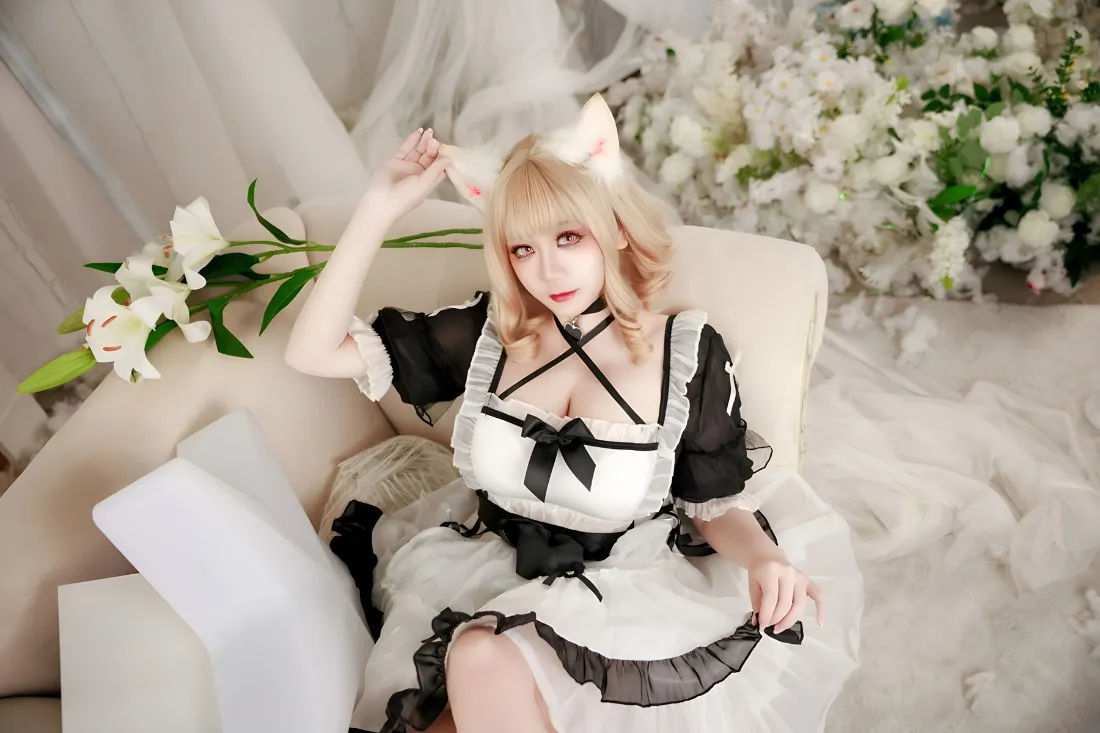 猫耳女仆手机壁纸｜居家背景图片 - 白色花「哲风壁纸」