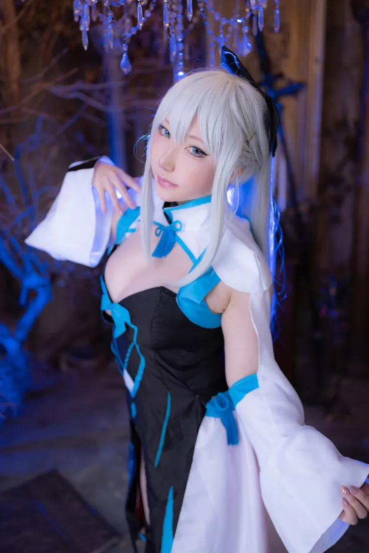 cosplay手机壁纸|酒吧背景图片 - 蓝白服装白发少女「哲风壁纸」 cosplay手机壁纸|酒吧背景图片 - 蓝白服装白发少女「哲风壁纸」