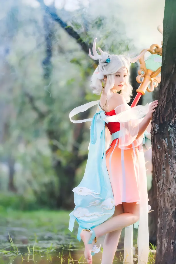 王者荣耀cos手机壁纸|森林背景图片 - 古风服饰美女「哲风壁纸」 王者荣耀cos手机壁纸|森林背景图片 - 古风服饰美女「哲风壁纸」