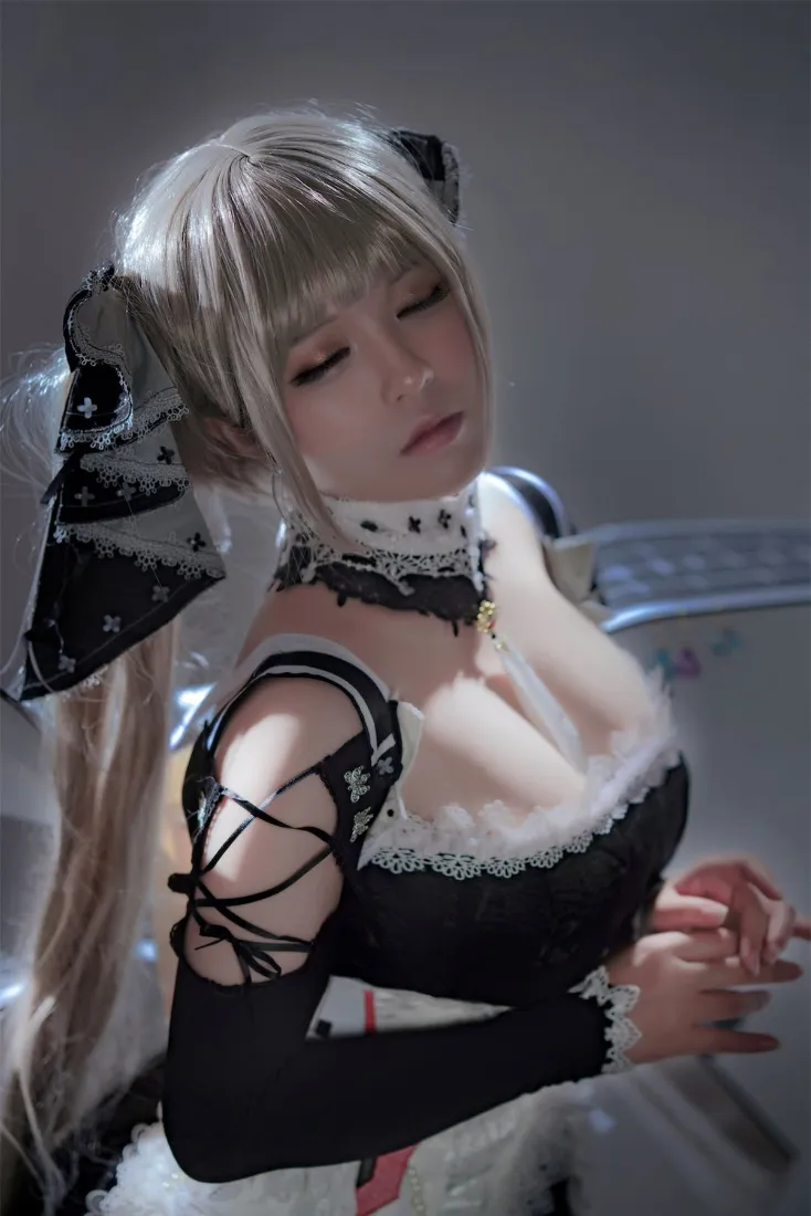 cosplay女仆装|暗黑背景 - 双马尾金发蕾丝「哲风壁纸」 cosplay女仆装|暗黑背景 - 双马尾金发蕾丝「哲风壁纸」