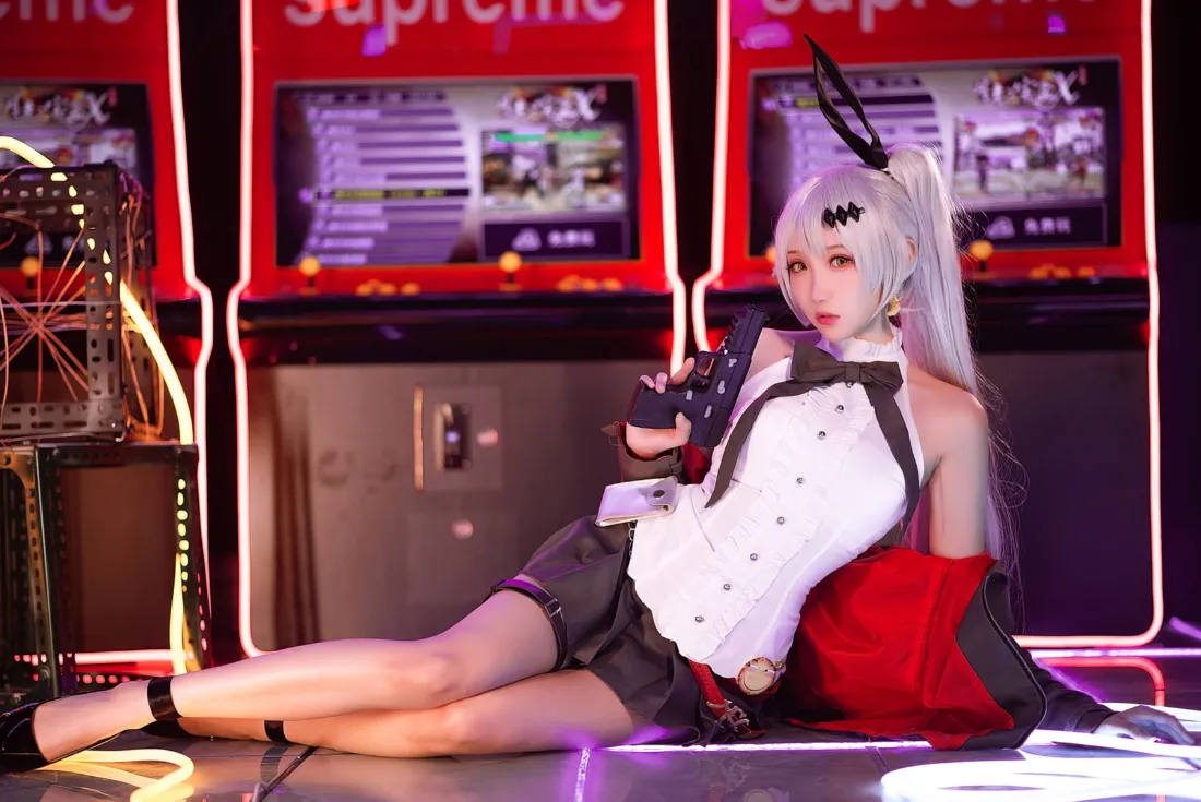cosplay壁纸|电玩城背景 - 白色银发「哲风壁纸」 cosplay壁纸|电玩城背景 - 白色银发「哲风壁纸」