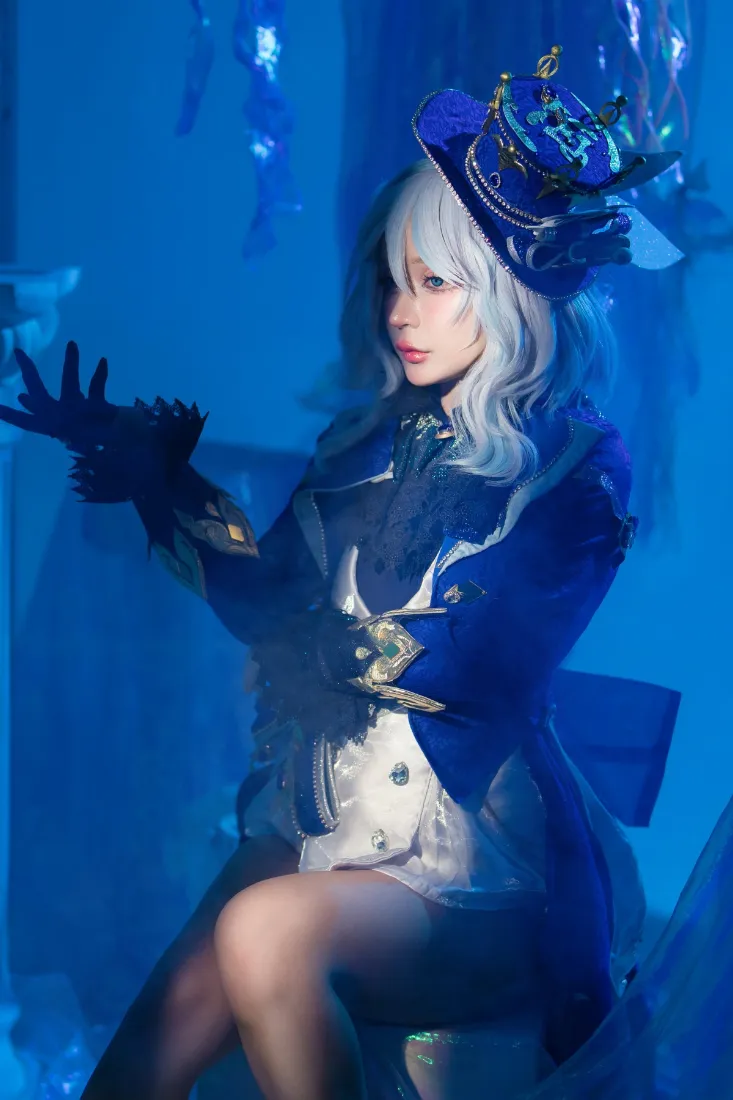 cosplay角色手机壁纸|蓝色背景图片 - 暗调「哲风壁纸」 cosplay角色手机壁纸|蓝色背景图片 - 暗调「哲风壁纸」