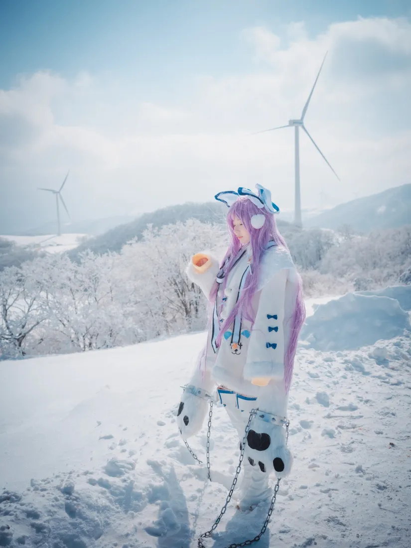 紫发角色雪景手机壁纸|冬日雪地背景图片 - 风车「哲风壁纸」 紫发角色雪景手机壁纸|冬日雪地背景图片 - 风车「哲风壁纸」