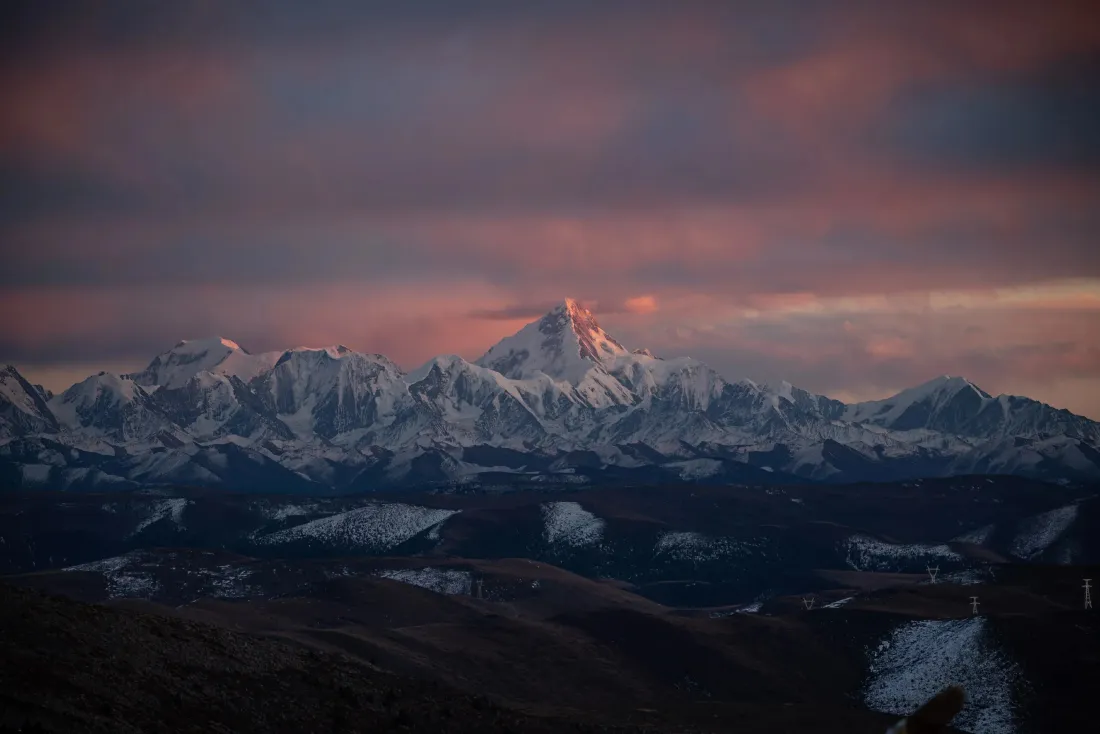 3k雪山晚霞壁纸|自然风景背景图片 - 山峰雪景「哲风壁纸」 3k雪山晚霞壁纸|自然风景背景图片 - 山峰雪景「哲风壁纸」