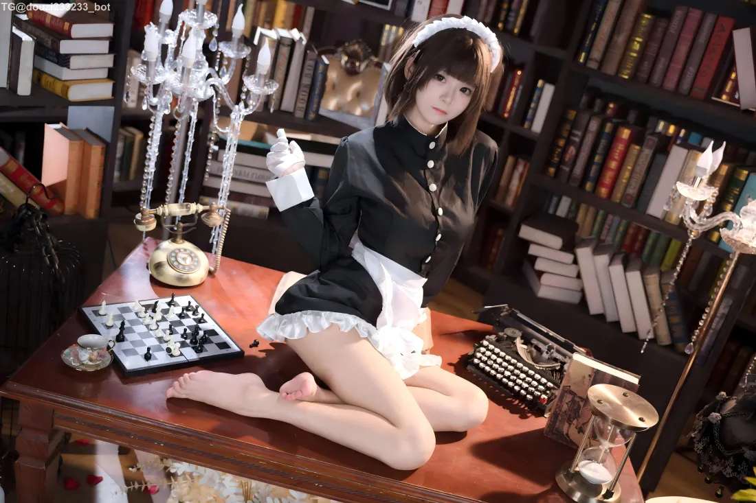 5k女仆cos壁纸|复古书房背景图片 - 短发甜美美女「哲风壁纸」 5k女仆cos壁纸|复古书房背景图片 - 短发甜美美女「哲风壁纸」