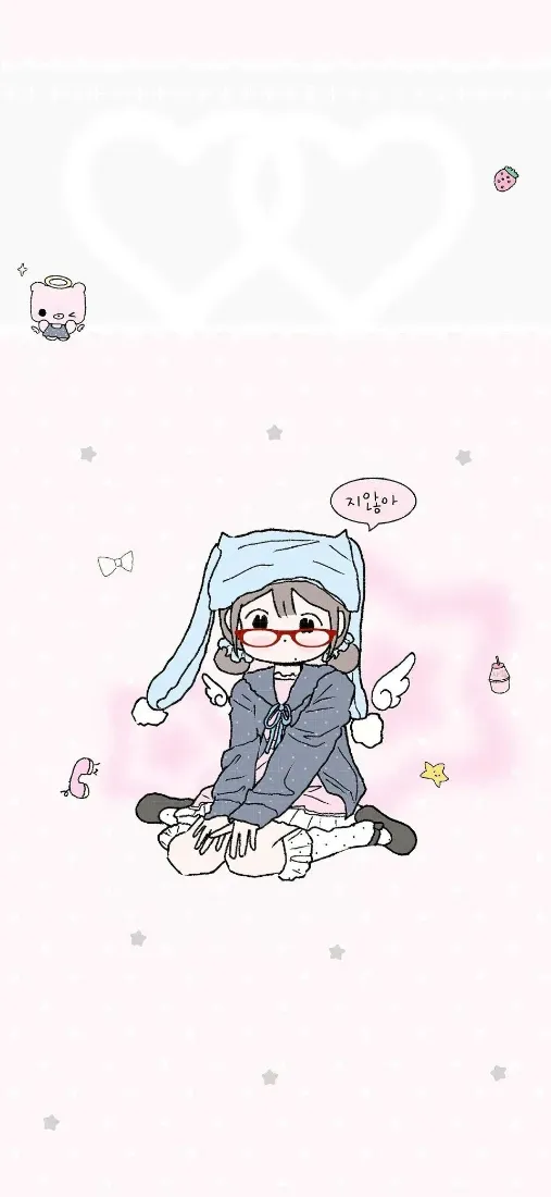 浅粉背景中，戴红框眼镜、带小翅膀的Q版女孩跪坐，周围散落可爱小装饰。
