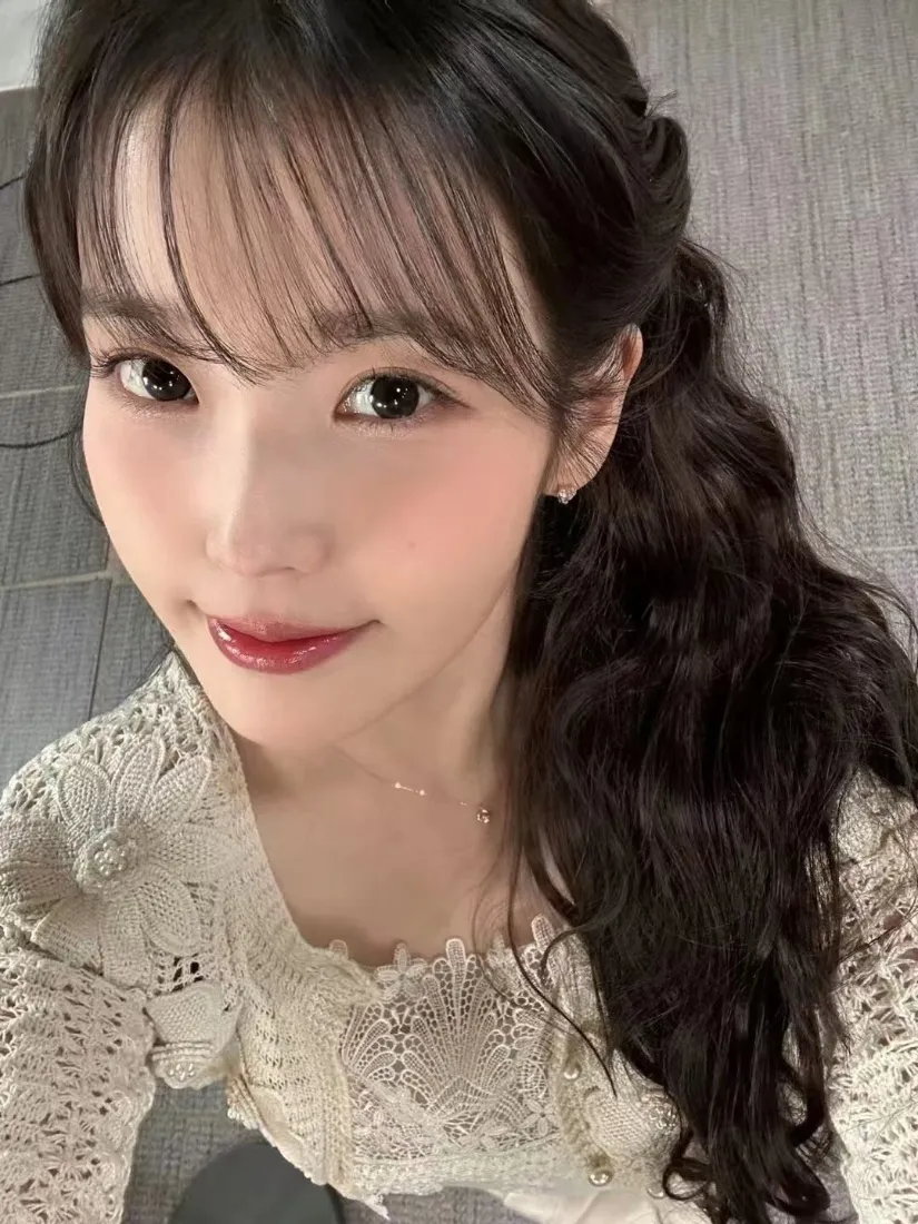 4k自拍壁纸 - IU - 甜美 - 红唇「哲风壁纸」
