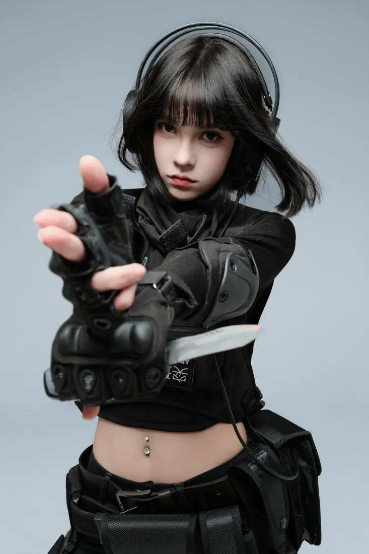 女警手机壁纸|浅灰背景图片 - 酷飒战术风「哲风壁纸」 女警手机壁纸|浅灰背景图片 - 酷飒战术风「哲风壁纸」