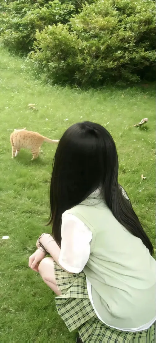 jk美女手机壁纸|户外草地背景图片 - 休闲背影「哲风壁纸」 jk美女手机壁纸|户外草地背景图片 - 休闲背影「哲风壁纸」