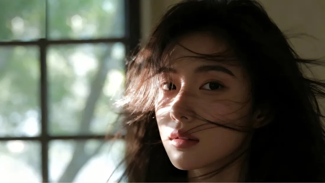 2k长发美女壁纸|光影背景图片 - 氛围感人像「哲风壁纸」 2k长发美女壁纸|光影背景图片 - 氛围感人像「哲风壁纸」