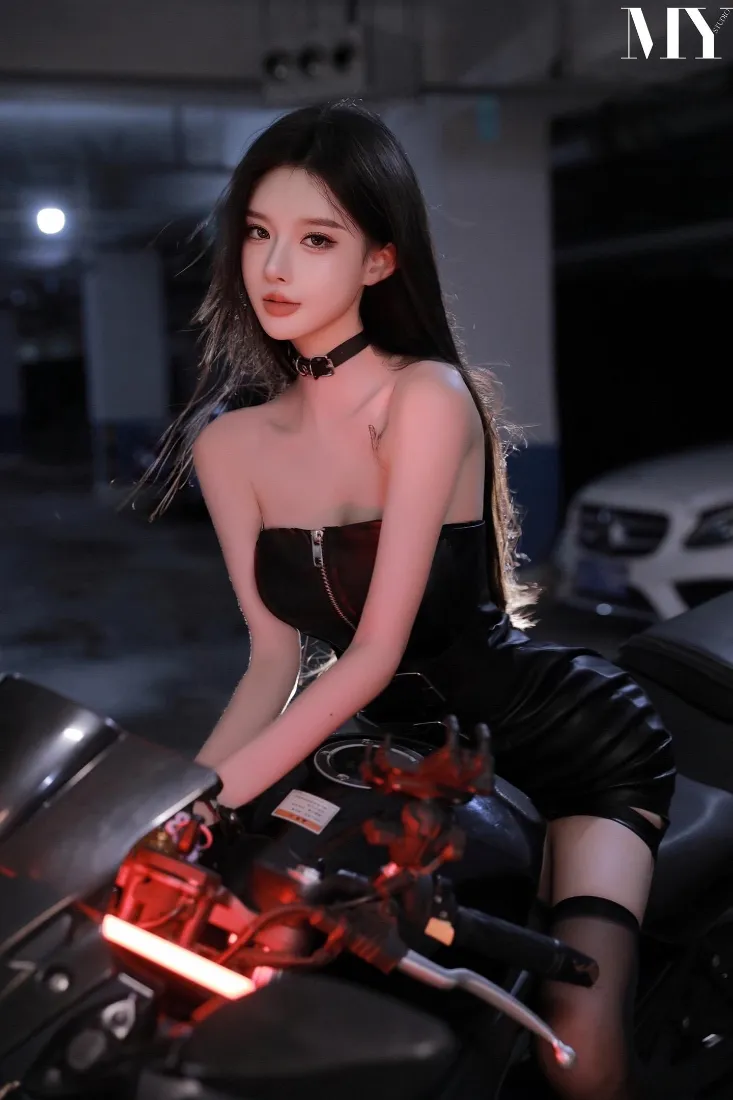 机车美女手机壁纸|车库夜景背景图片 - 性感御姐「哲风壁纸」 机车美女手机壁纸|车库夜景背景图片 - 性感御姐「哲风壁纸」