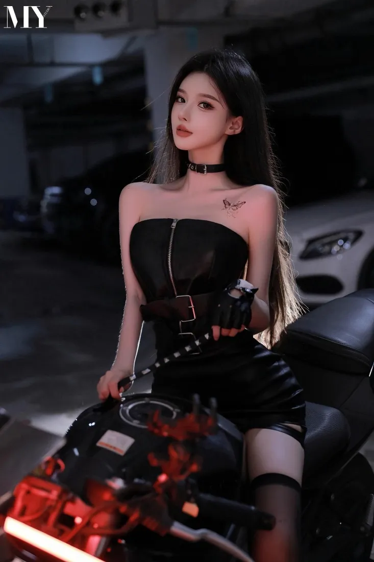 酷飒机车美女手机壁纸|停车场超跑背景图片 - 辣妹御姐「哲风壁纸」 酷飒机车美女手机壁纸|停车场超跑背景图片 - 辣妹御姐「哲风壁纸」