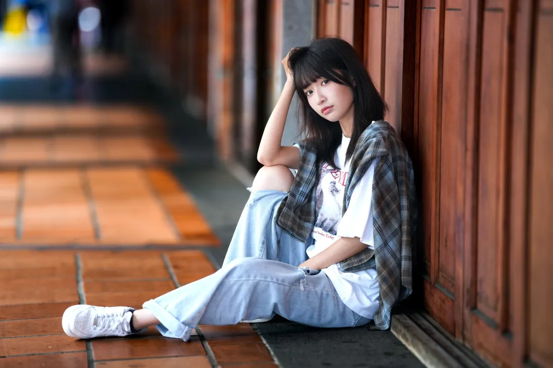 2k清新少女壁纸｜傍晚背景图片 - 街边店铺「哲风壁纸」