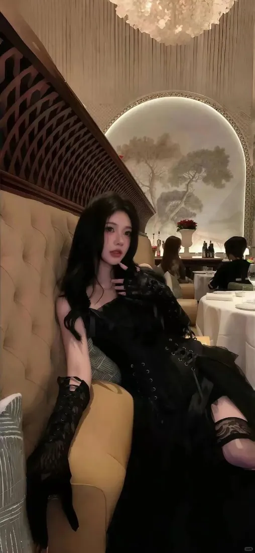 黑衣美女手机壁纸|宫殿风背景图片 - 轻奢餐厅「哲风壁纸」 黑衣美女手机壁纸|宫殿风背景图片 - 轻奢餐厅「哲风壁纸」