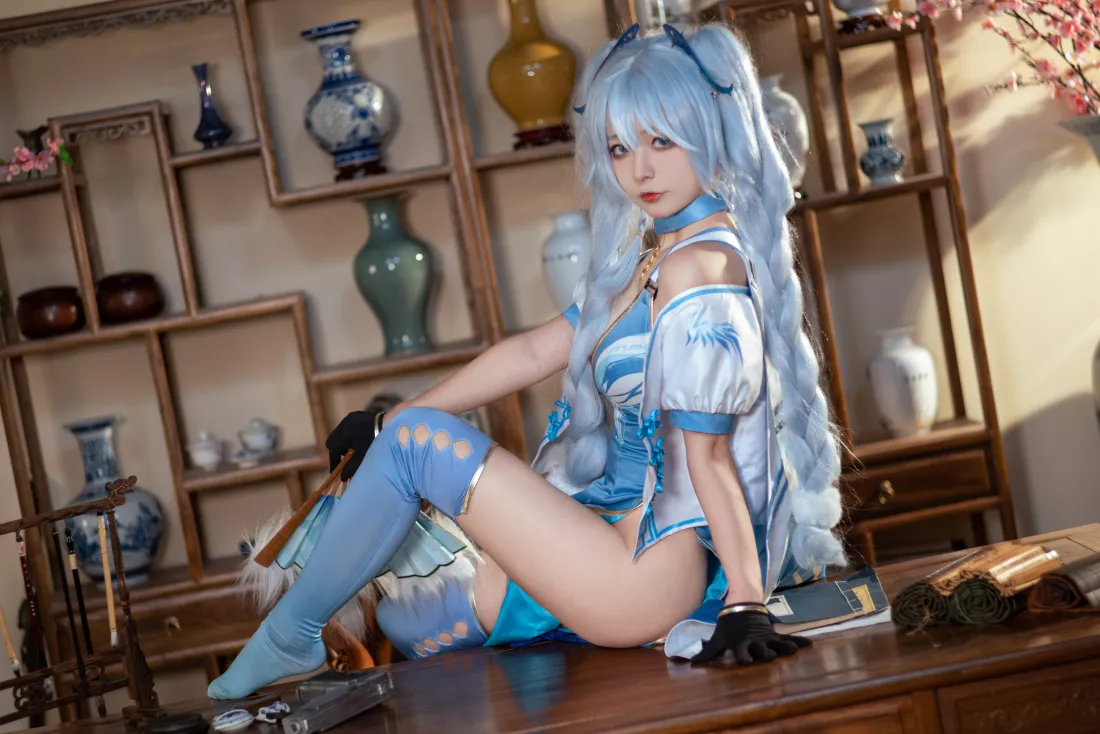 7k甘雨cosplay壁纸|中式博古架背景图片 - 蓝发少女「哲风壁纸」 7k甘雨cosplay壁纸|中式博古架背景图片 - 蓝发少女「哲风壁纸」