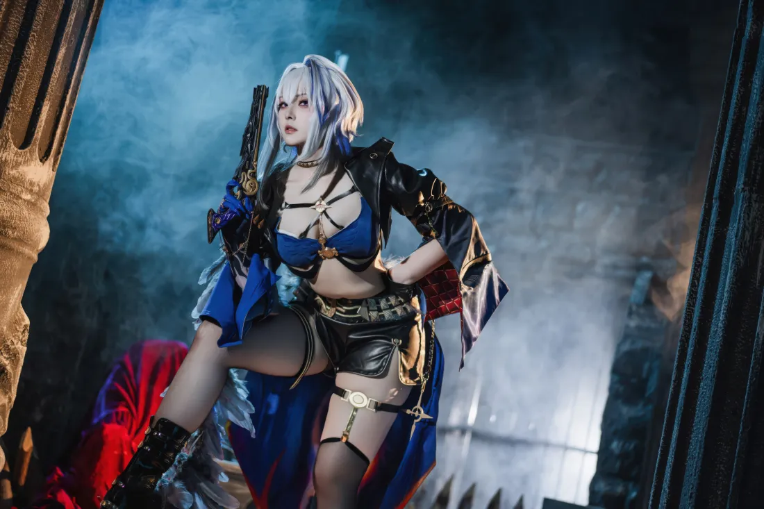8k原神申鹤壁纸｜cosplay背景图片 - 银发少女「哲风壁纸」