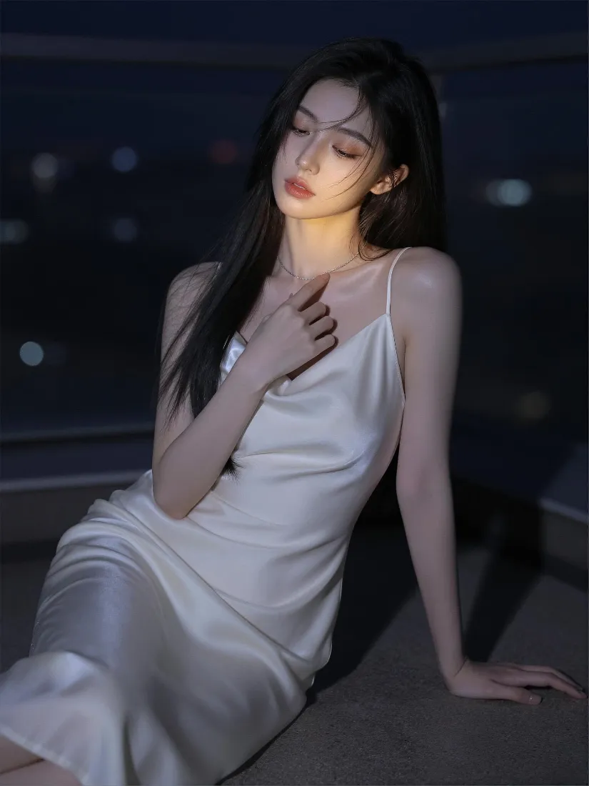 氛围感美女手机壁纸|夜景背景图片 - 纯欲女神「哲风壁纸」 氛围感美女手机壁纸|夜景背景图片 - 纯欲女神「哲风壁纸」