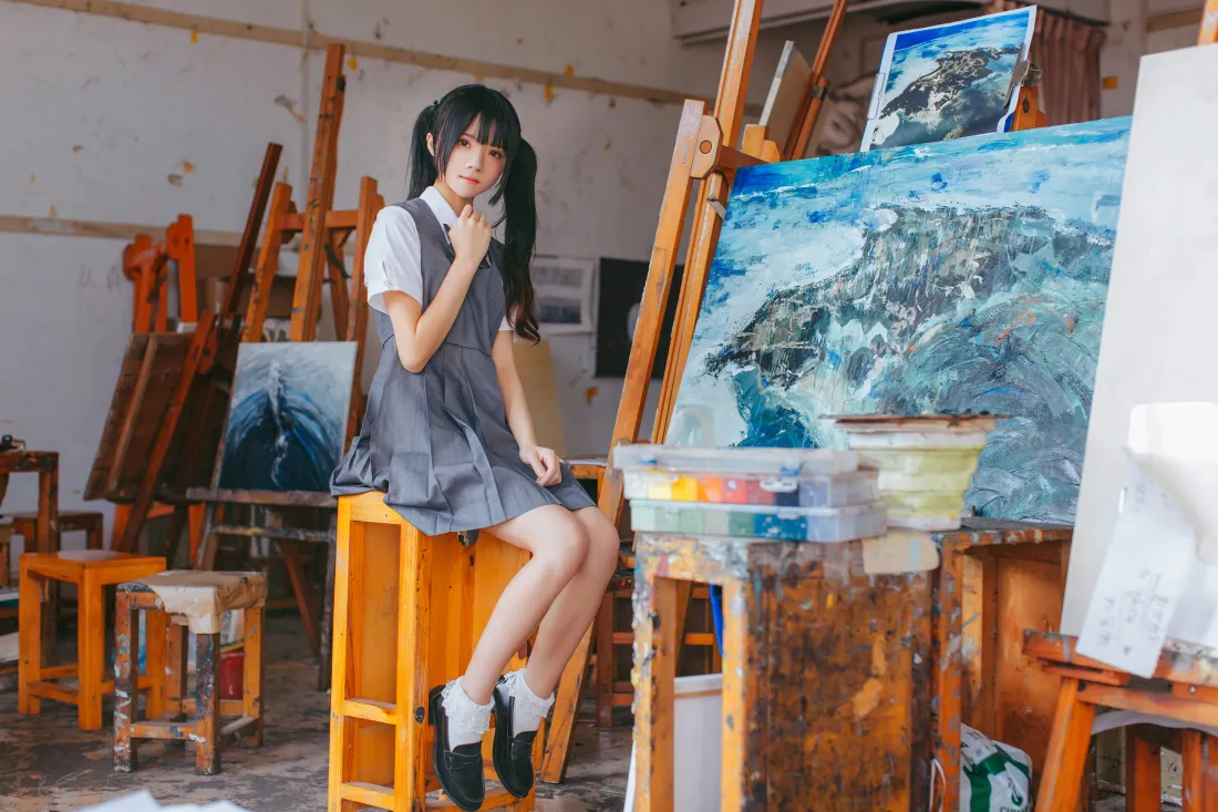 6k桜桃喵壁纸｜画室背景图片 - 灰色JK校服「哲风壁纸」