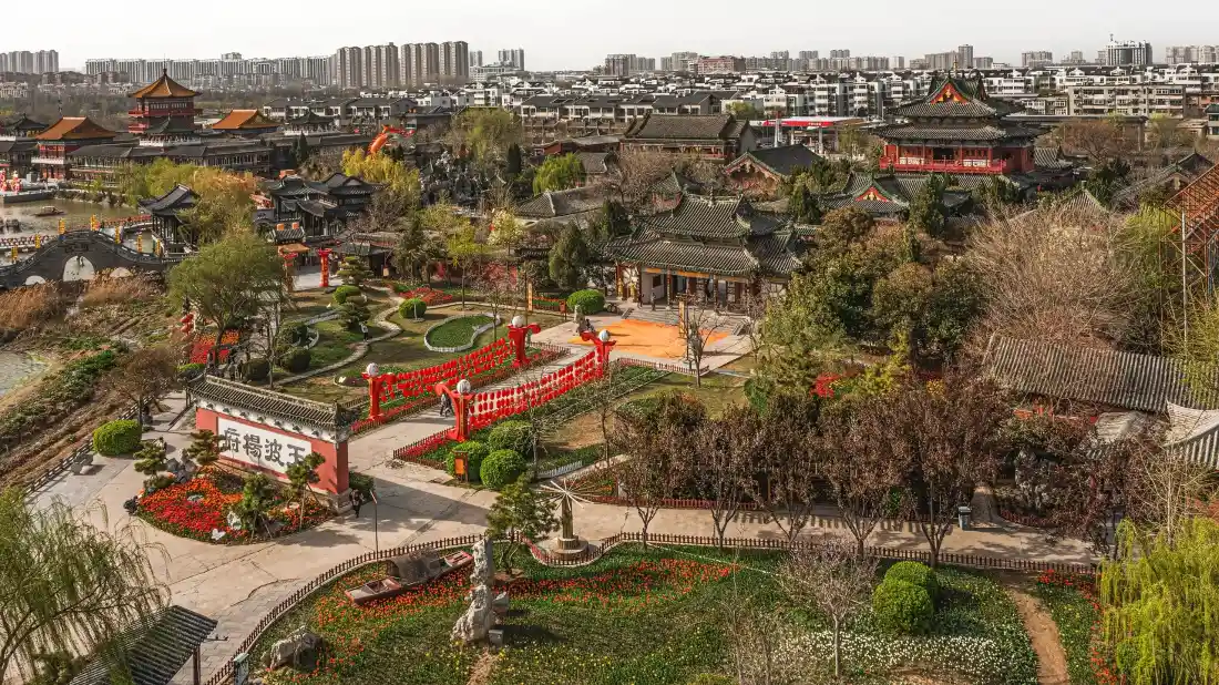 3k开封壁纸｜古城背景图片 - 俯瞰老城风光「哲风壁纸」
