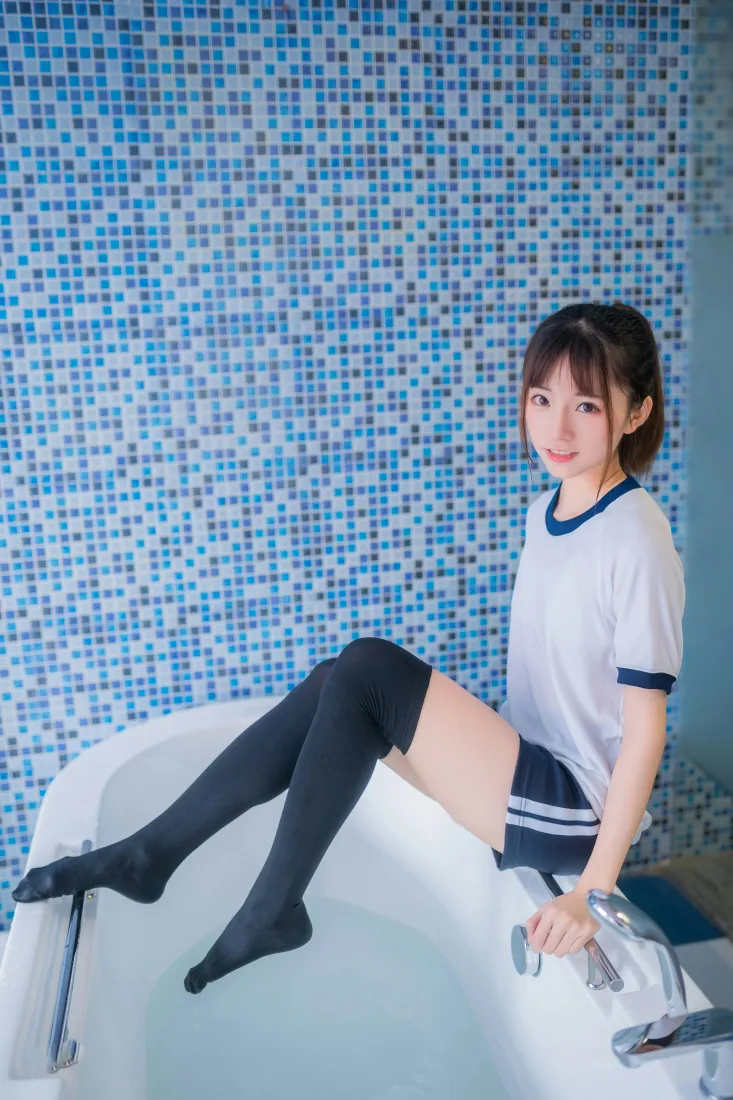 太郎Kitaro少女手机壁纸|浴室体操服背景图片 - 过膝袜清纯甜妹「哲风壁纸」 太郎Kitaro少女手机壁纸|浴室体操服背景图片 - 过膝袜清纯甜妹「哲风壁纸」