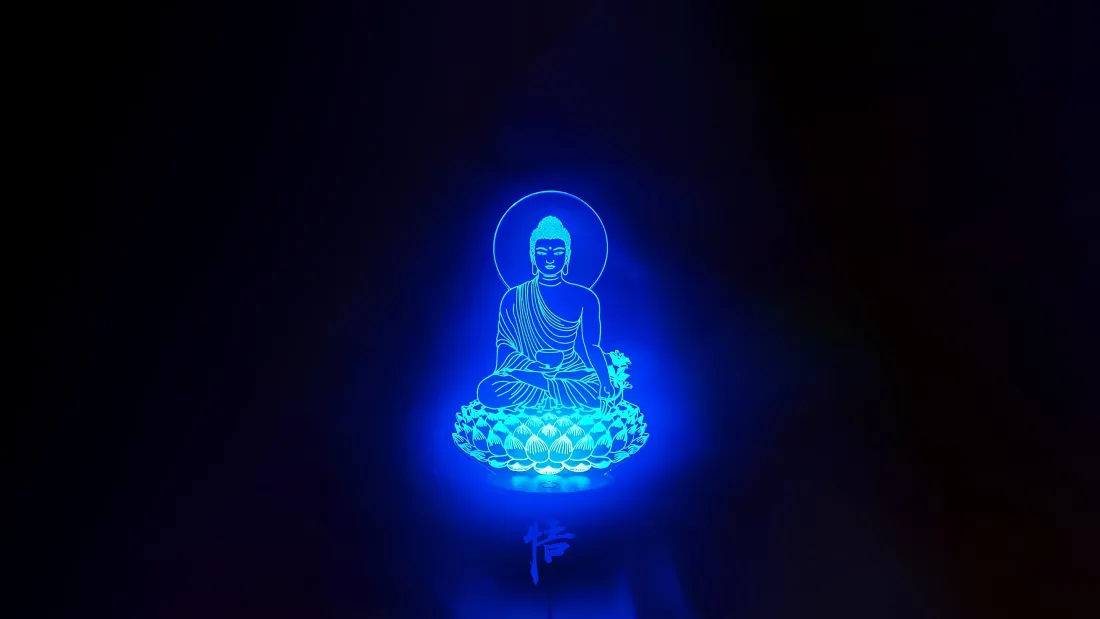 4k佛像壁纸|蓝色发光背景图片 - 禅意打坐莲花座光影「哲风壁纸」 4k佛像壁纸|蓝色发光背景图片 - 禅意打坐莲花座光影「哲风壁纸」
