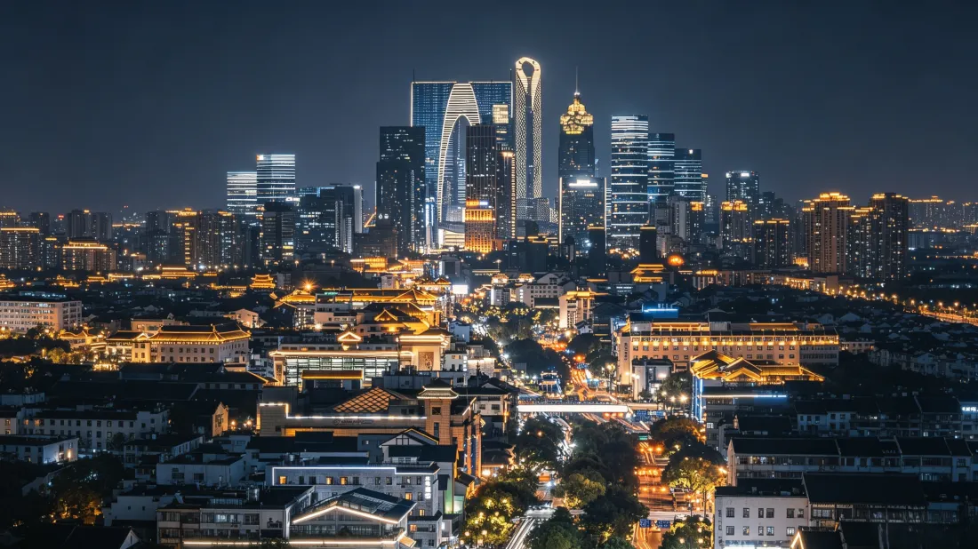 3k苏州夜景壁纸｜东方之门天际线背景图片 - 璀璨都市灯火「哲风壁纸」