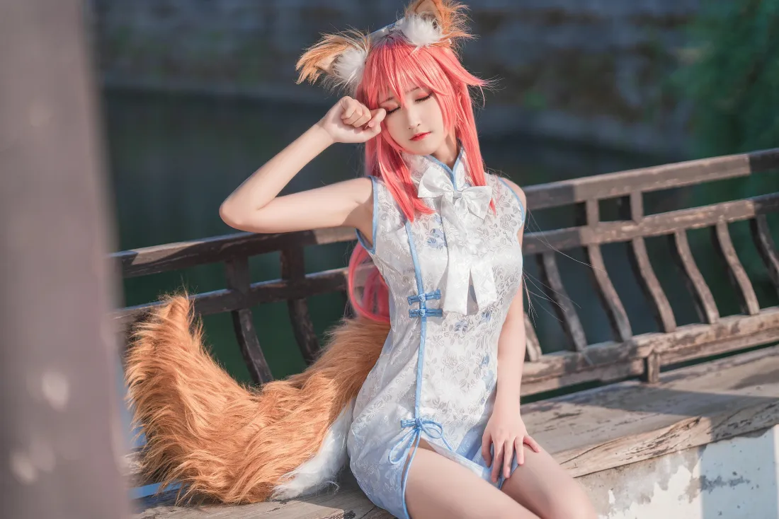 5k玉藻前cos壁纸|白色旗袍户外背景图片 - 三度_69「哲风壁纸」 5k玉藻前cos壁纸|白色旗袍户外背景图片 - 三度_69「哲风壁纸」