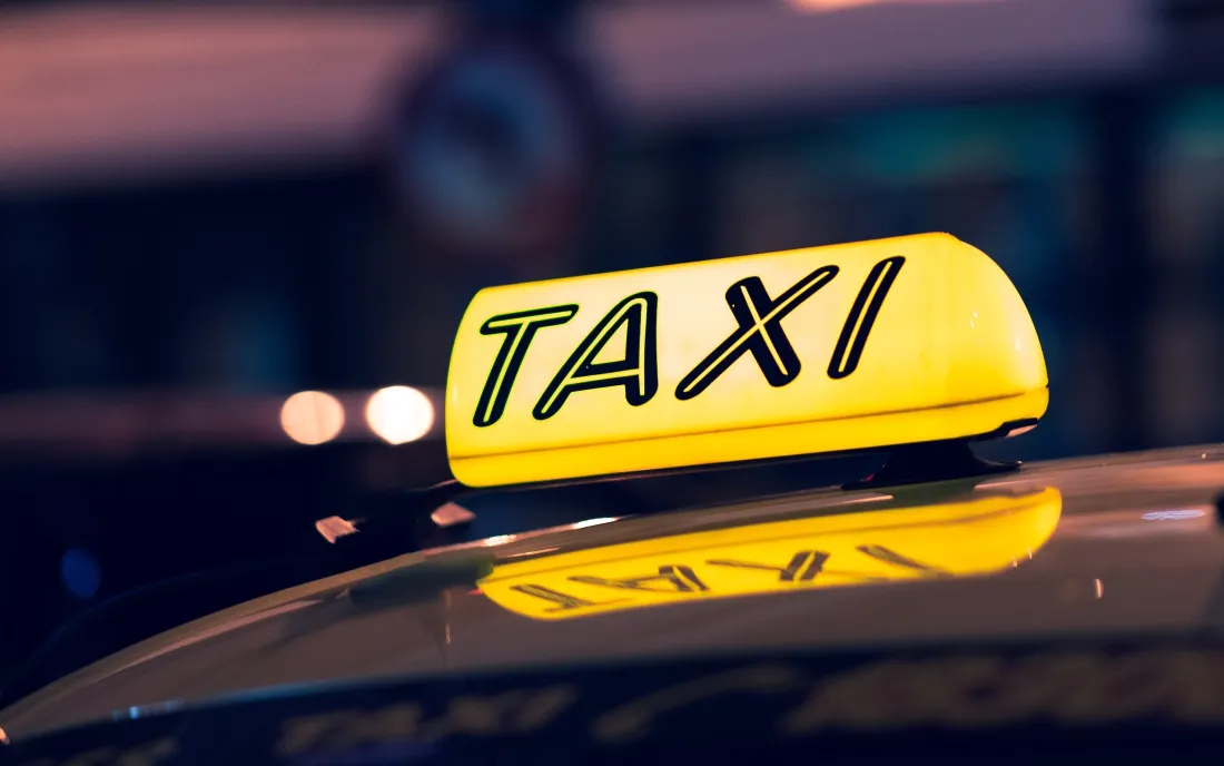 3kTAXI壁纸|黄色出租车顶灯背景图片 - 城市夜晚街景「哲风壁纸」 3kTAXI壁纸|黄色出租车顶灯背景图片 - 城市夜晚街景「哲风壁纸」