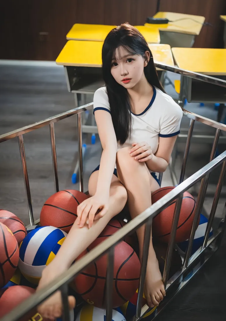 运动美女手机壁纸｜篮球场馆背景图片 - 青春活力写真「哲风壁纸」