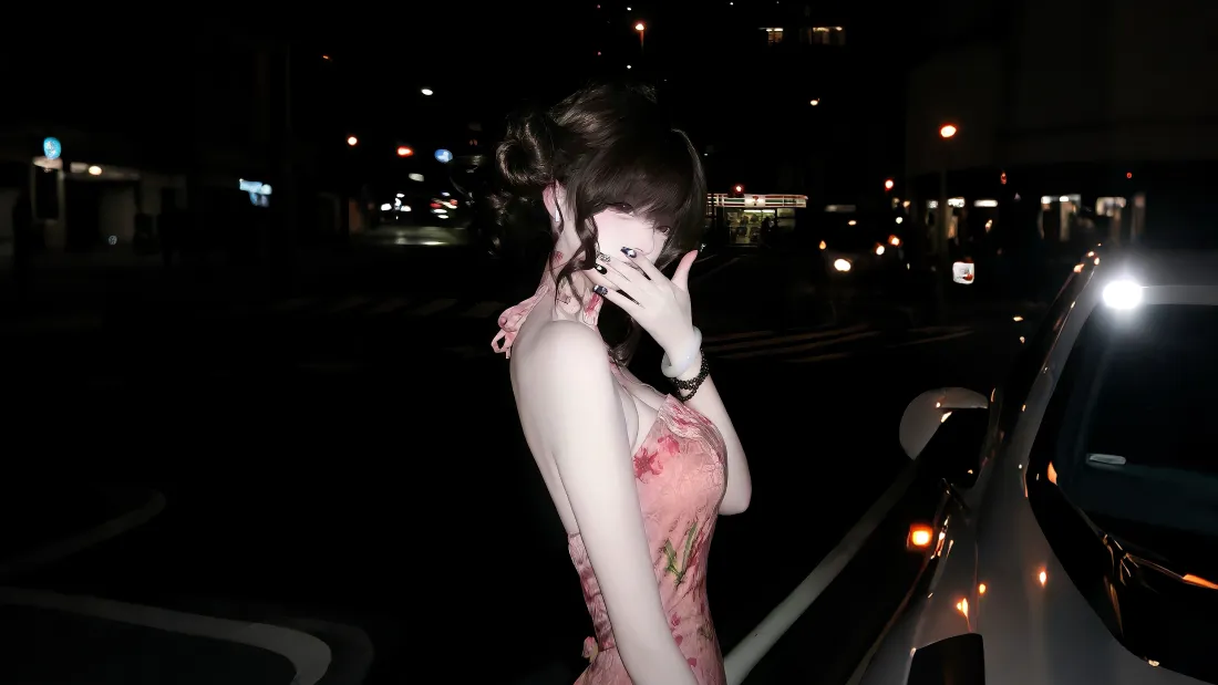 4k粉裙美女壁纸|夜晚街拍背景图片 - 闪光灯氛围感「哲风壁纸」 4k粉裙美女壁纸|夜晚街拍背景图片 - 闪光灯氛围感「哲风壁纸」
