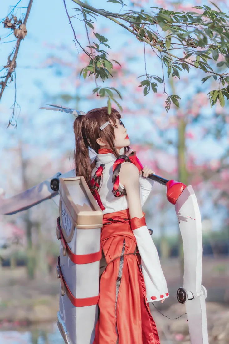 伽罗花见巫女cos手机壁纸｜桜桃喵樱花背景图片 - 巫女服弓箭「哲风壁纸」