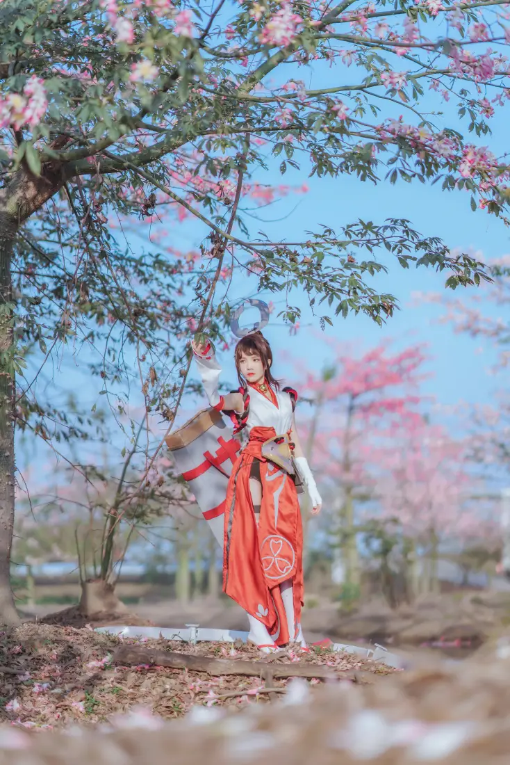 伽罗花见巫女手机壁纸｜樱花树下背景图片 - 桜桃喵cosplay「哲风壁纸」