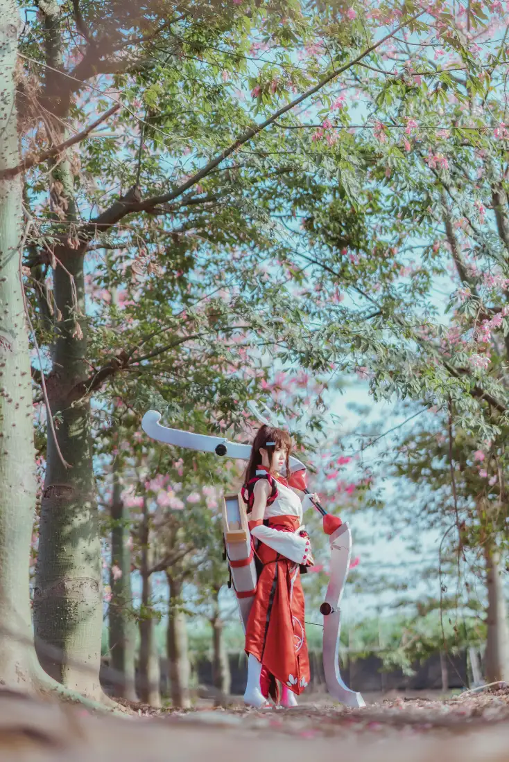 伽罗花见巫女手机壁纸|户外树林背景图片 - 桜桃喵cosplay「哲风壁纸」 伽罗花见巫女手机壁纸|户外树林背景图片 - 桜桃喵cosplay「哲风壁纸」