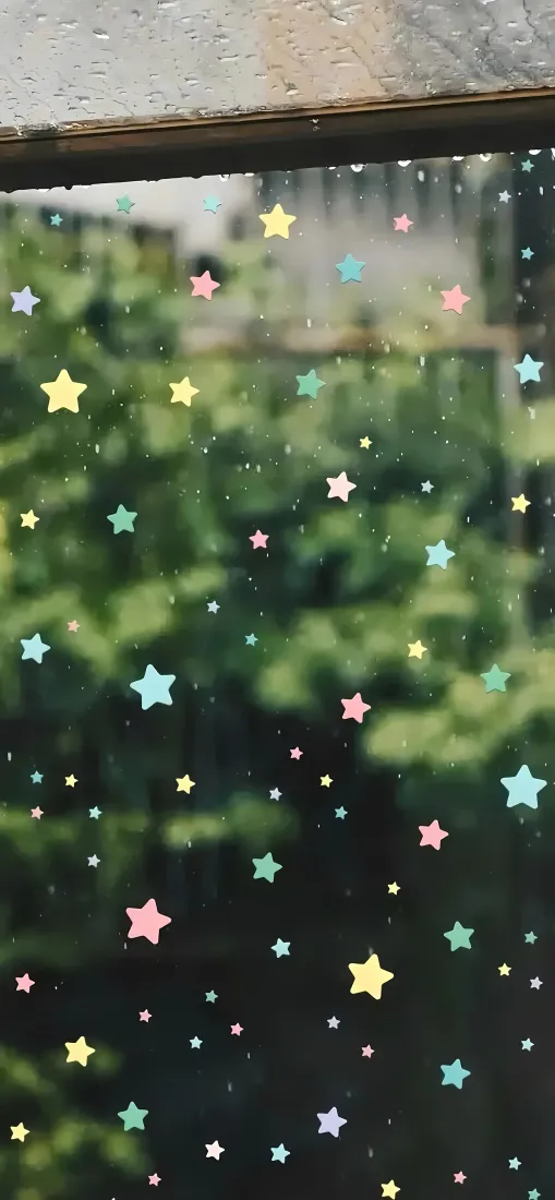 星星贴纸手机壁纸｜雨后窗玻璃背景图片 - 窗外绿植朦胧氛围感「哲风壁纸」