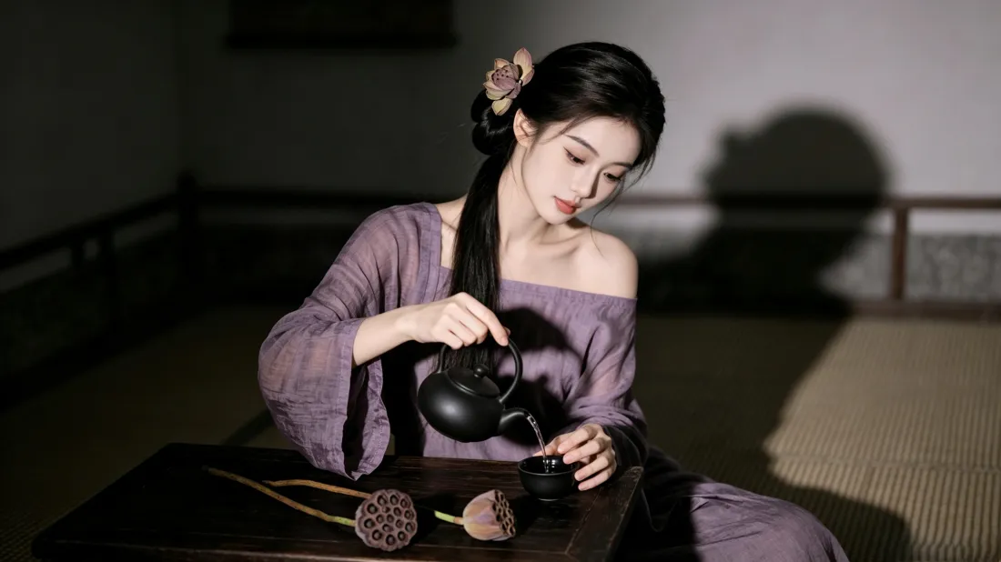 3k紫衣古风美女壁纸｜茶艺背景图片 - 中式禅意氛围「哲风壁纸」