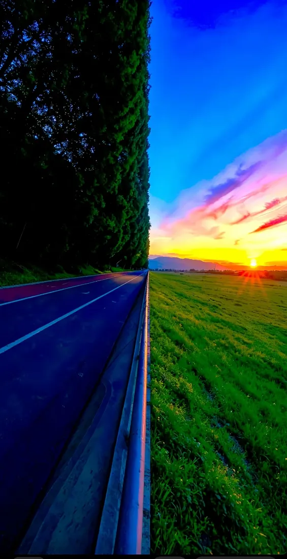 道路夕阳手机壁纸｜四分割风景背景图片 - 郊野公路草地晚霞「哲风壁纸」