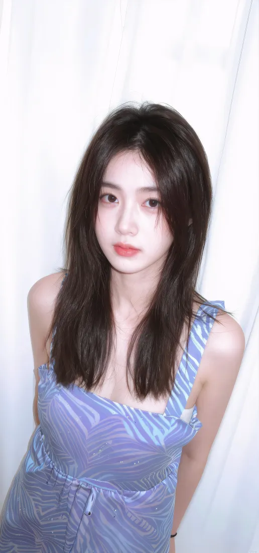 美女手机壁纸｜蓝格吊带裙背景图片 - 黑长直清冷感女生「哲风壁纸」