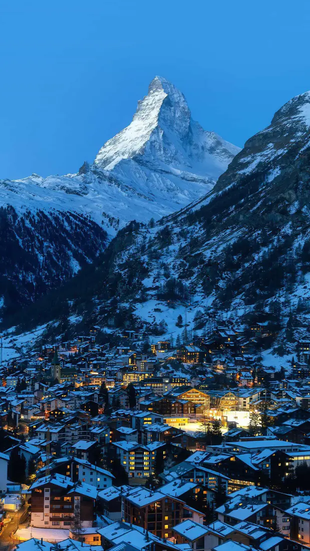 马特洪峰手机壁纸|背景图片 - 采尔马特雪山小镇蓝调夜景「哲风壁纸」 马特洪峰手机壁纸|背景图片 - 采尔马特雪山小镇蓝调夜景「哲风壁纸」