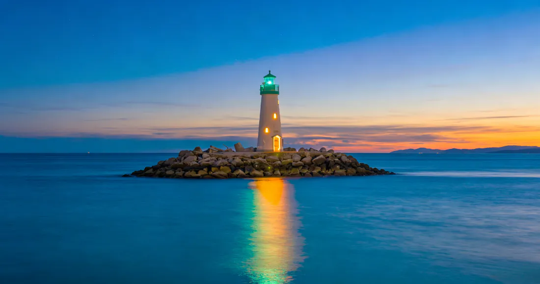 3k圣克鲁斯防波堤灯塔壁纸|黄昏海景背景图片 - 海面倒影「哲风壁纸」 3k圣克鲁斯防波堤灯塔壁纸|黄昏海景背景图片 - 海面倒影「哲风壁纸」