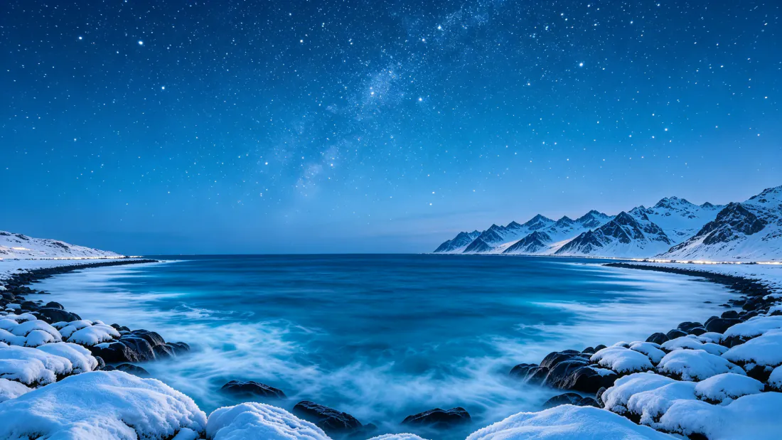 3k冰雪海湾星空壁纸｜背景图片 - 冬季海岸雪山蓝调夜景「哲风壁纸」
