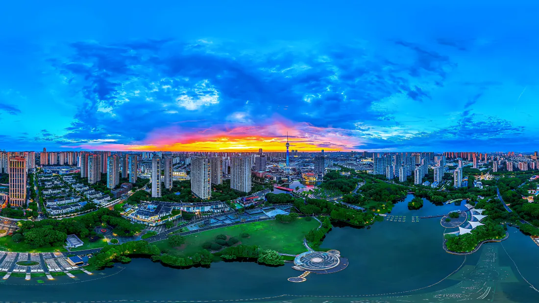 4k城市壁纸｜湖景城市背景图片 - 摩天轮高楼黄昏航拍「哲风壁纸」