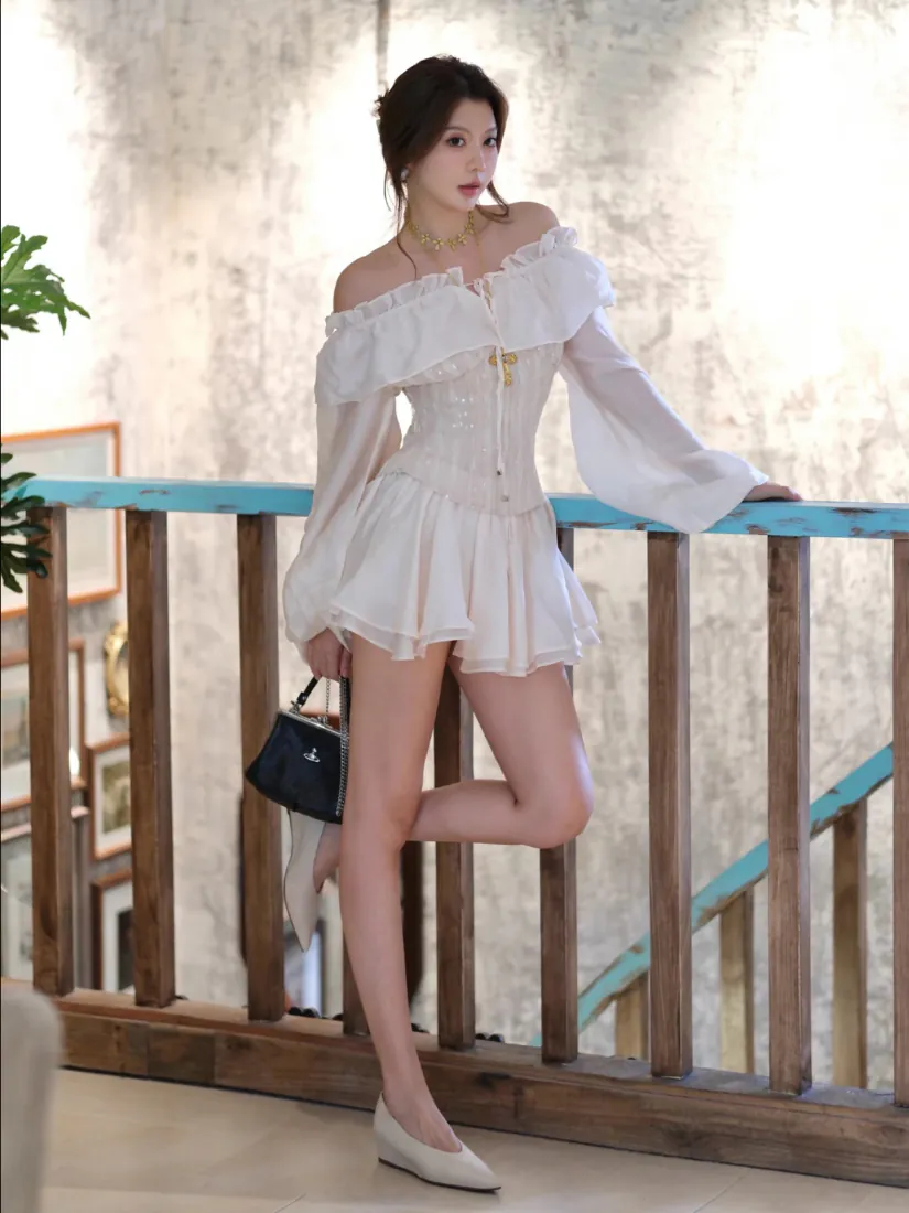 美女手机壁纸｜白色露肩短裙楼梯栏杆时尚写真背景图片「哲风壁纸」
